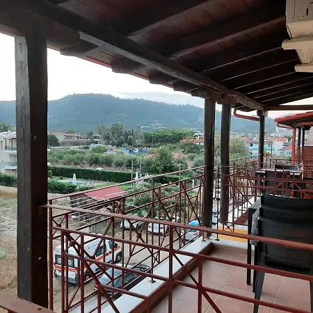 Hotel de apartamente Kosmas Sarti